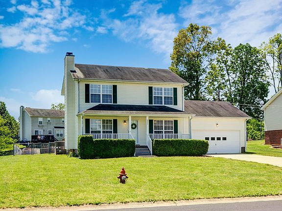 4th image of 880 Gordon Pl