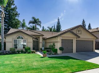 2234 Roberts Ave, Clovis, CA 93611