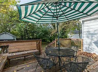 3 bed, 1386 sqft, $2,325 — Photo 2