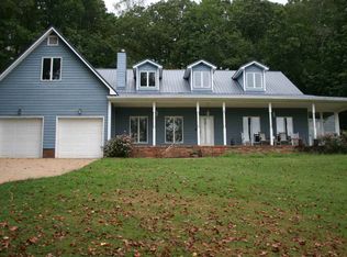 1393 Van Davis Rd NW, Charleston, TN 37310