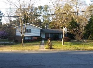 8 Rhodes Dr, Marietta, GA 30068