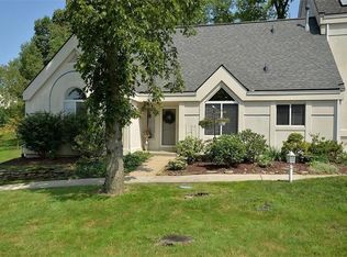 4 Ridgemead Fields Dr, Verona, PA 15147