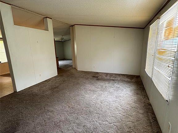 2nd image of 360 LIBERTY ROAD