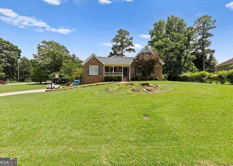 1st image of 3500 Thunderwood Ln