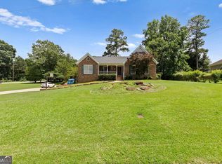 3500 Thunderwood Ln, Snellville, GA 30039