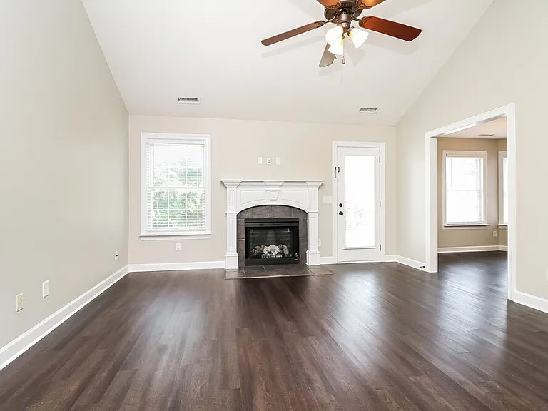 3750 Maya Dr — Photo 5