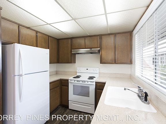 4th image of 144 Garrett Ave APT 14