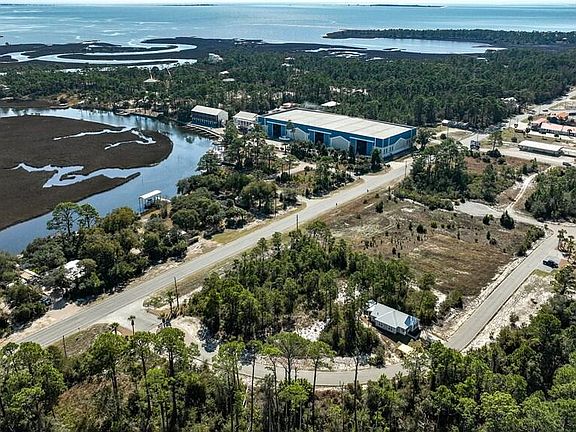 4th image of 110 Plantation Dr