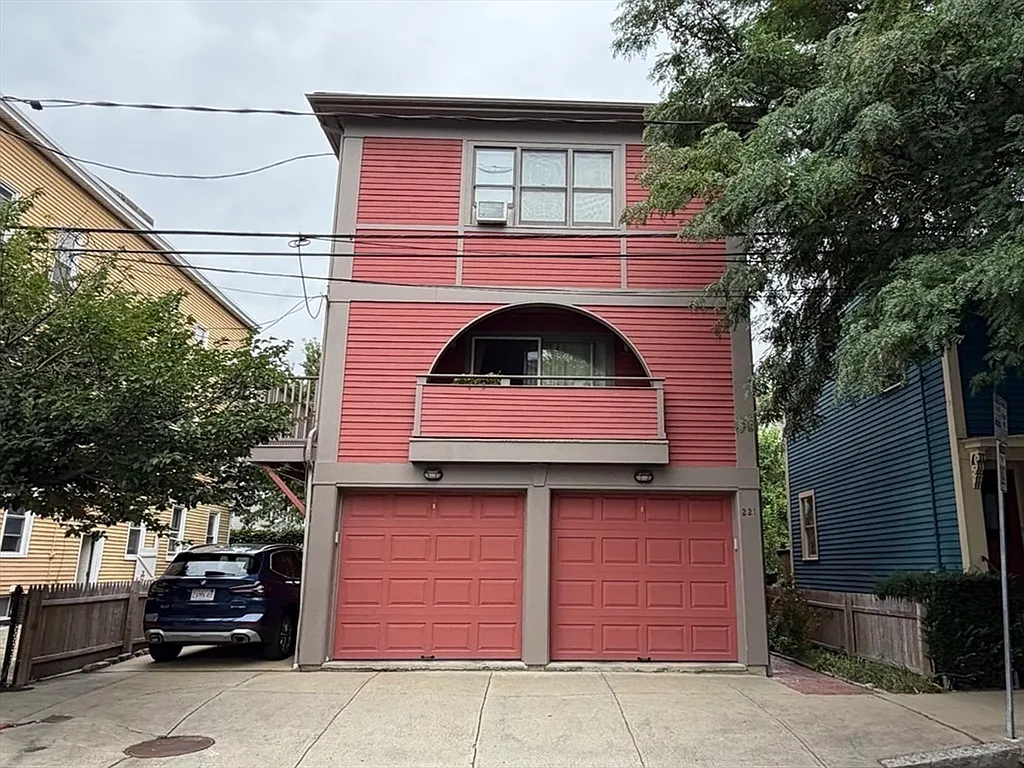 2 bed, 2.0 bath, 1320 sqft, $4,600 — Photo 1