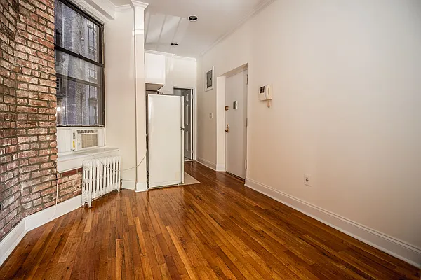 Rented by Halstead Real Estate | media 5