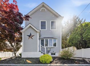 193 4th Ave, Hawthorne, NJ 07506