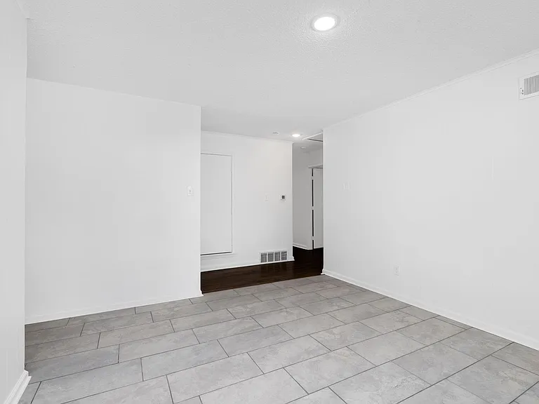1860 Brookhaven Dr — Photo 10