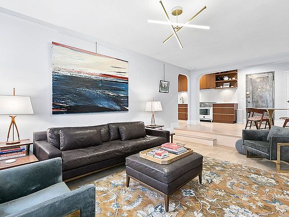 5th image of 165 W 20th St APT 5L