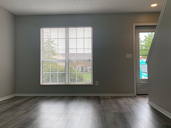 2nd image of 7747 Amberfalls Ct