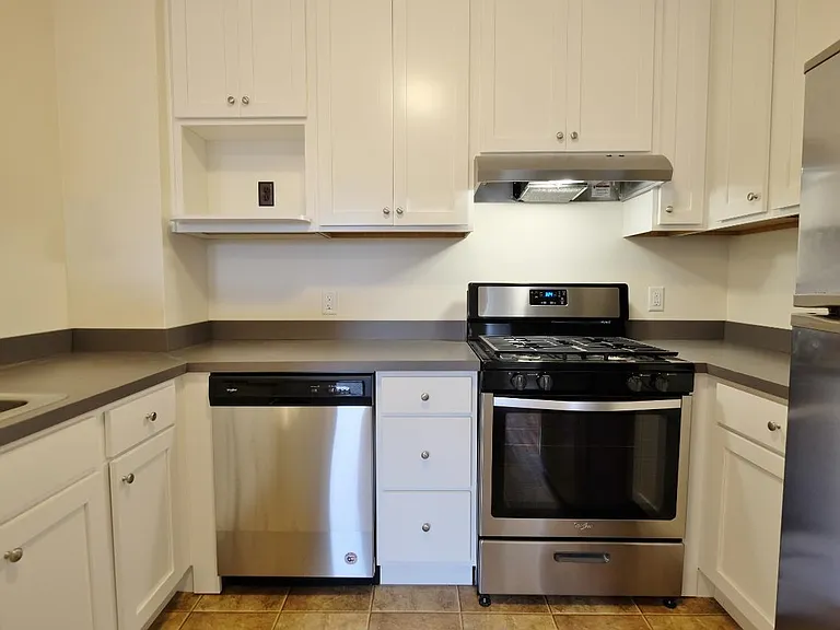 Grand Place Apartments — Photo 12