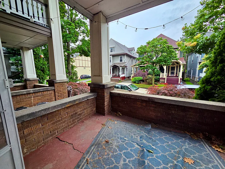 25 Vassar St #1 — Photo 17
