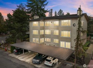 706 136th Place NE #C2, Bellevue, WA