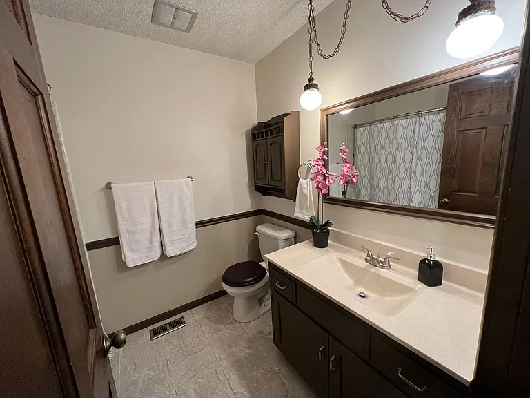 5921 SW 28th Ter — Photo 13