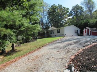 814 Hutch Mountain Rd, Fletcher, NC 28732