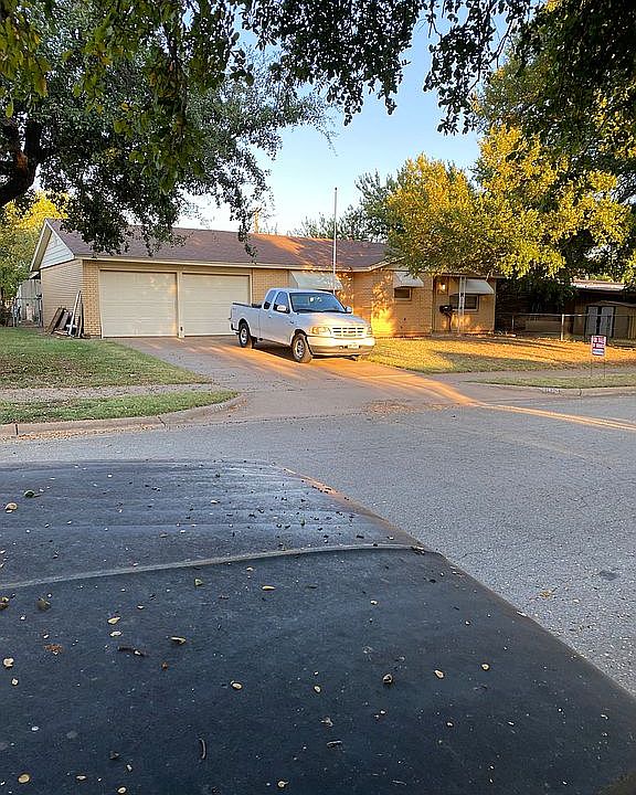1st image of 3903 Peggy Dr