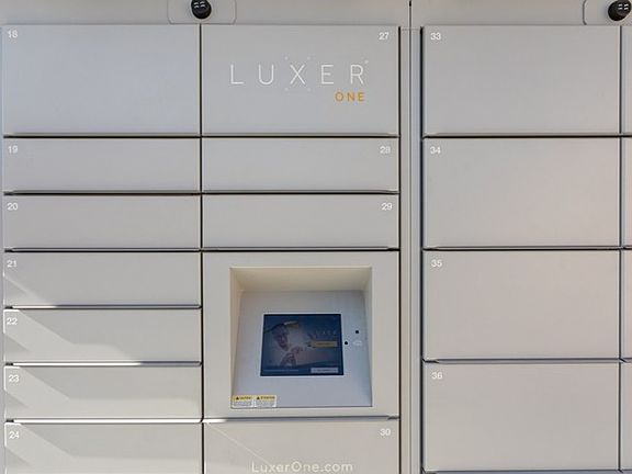 24/7 Package Locker System