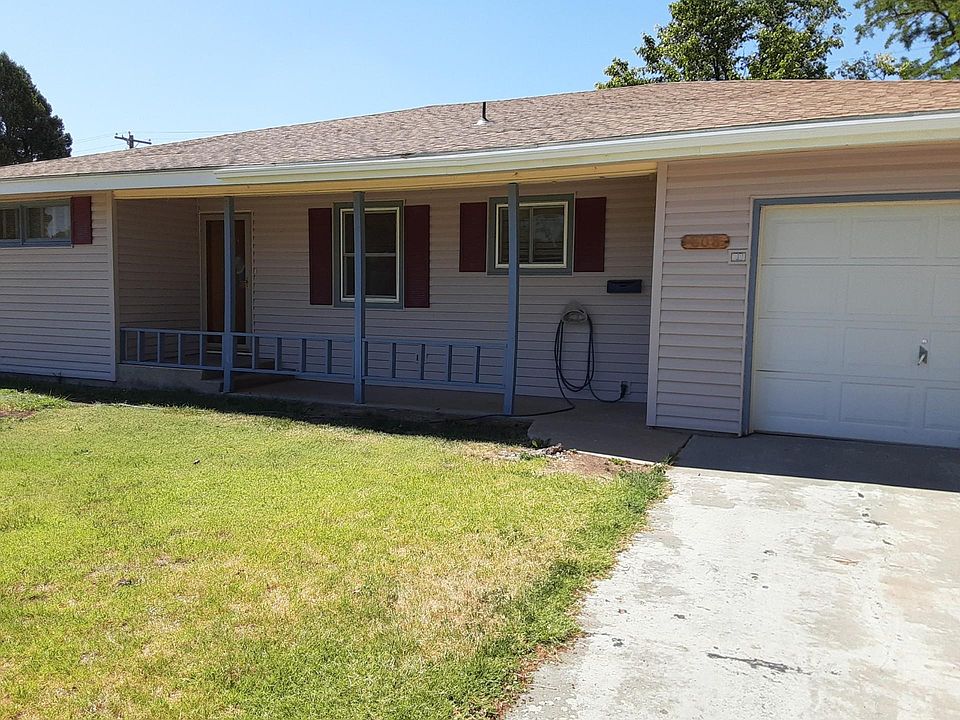 2nd image of 808 E Hamline St