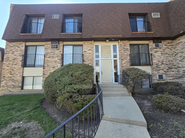 160 S Waters Edge Dr APT 302, Glendale Heights, IL 60139