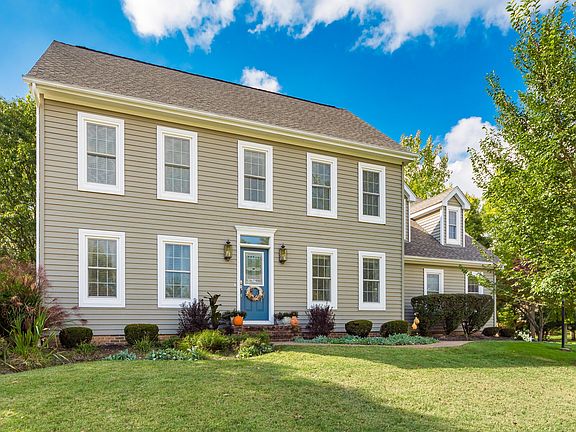4th image of 7911 Tipperary Ct S