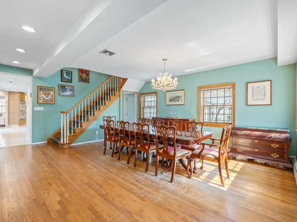 86-49 Dunton Street image 14 of 29