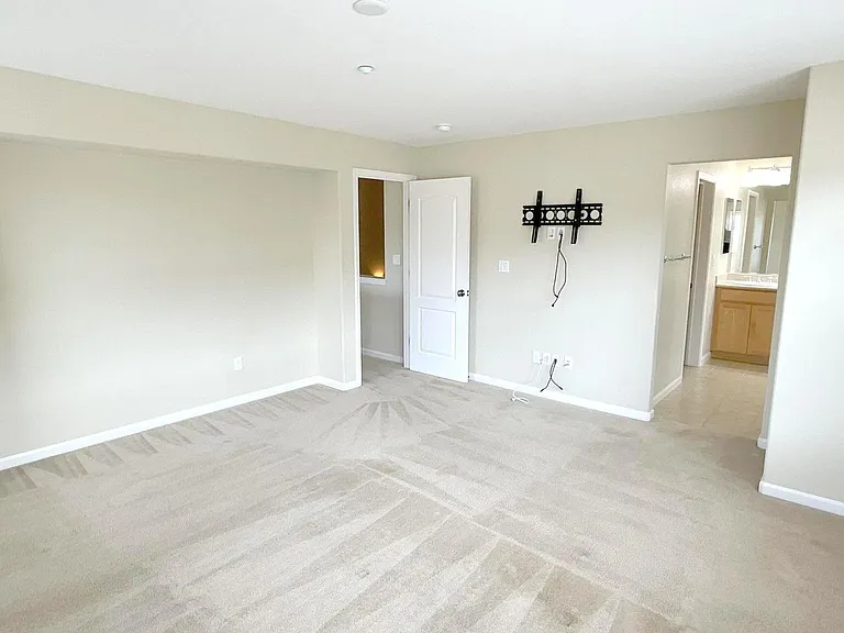 6319 Byron Ln — Photo 21