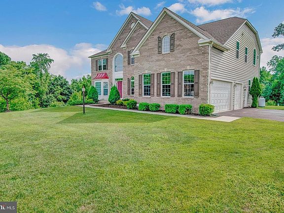 3rd image of 11573 Highland Farm Ct