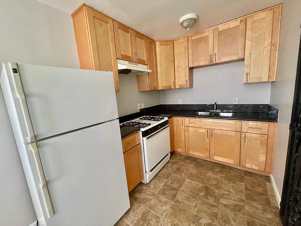 1st image of 5222 Imperial Ave