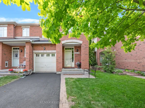 2010 Bergamot Cir, Ottawa, ON K4A 4R2