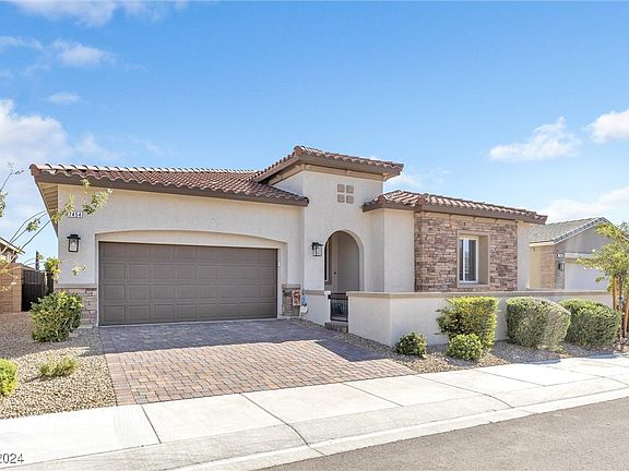 3rd image of 7454 Bonnie Piper St