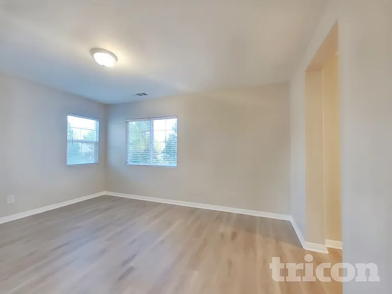 41808 Davidson St — Photo 26