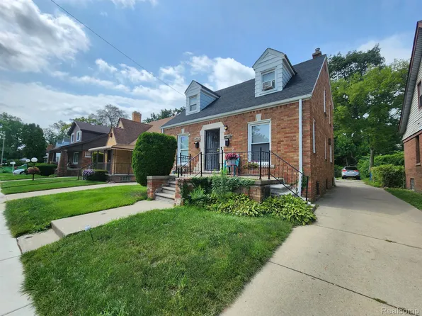16551 Sorrento St, Detroit, MI 48235