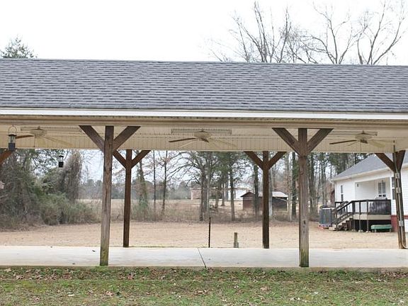 5th image of 10248 Cloverleaf Dr