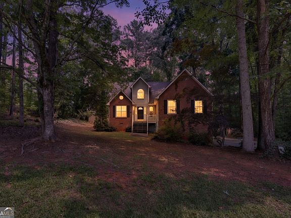 2nd image of 432 Kimberly Ct