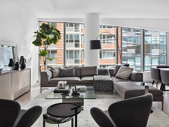 2nd image of 520 W 28th St APT 13