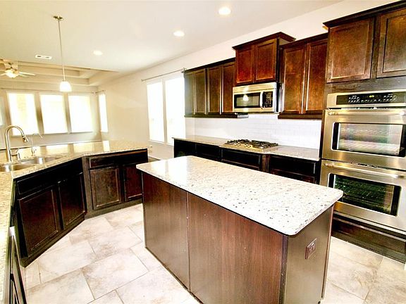 4th image of 11927 Cittanova Dr