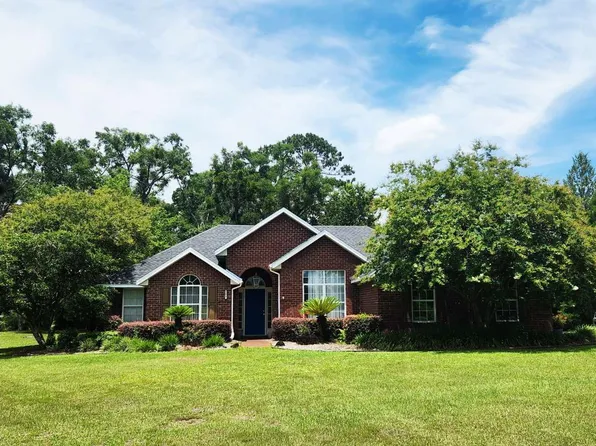 165 SW Country Ct, Lake City, FL 32024