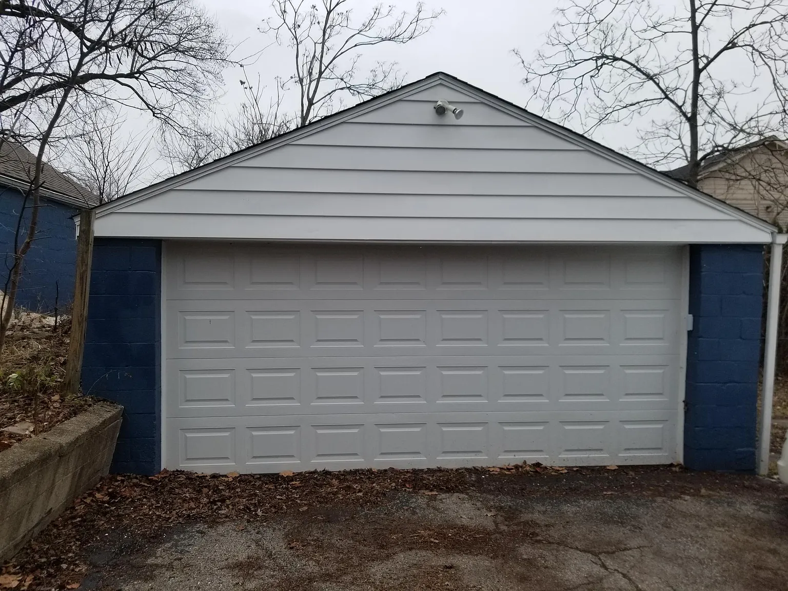 4 bed, 1200 sqft, $1,600 — Photo 2