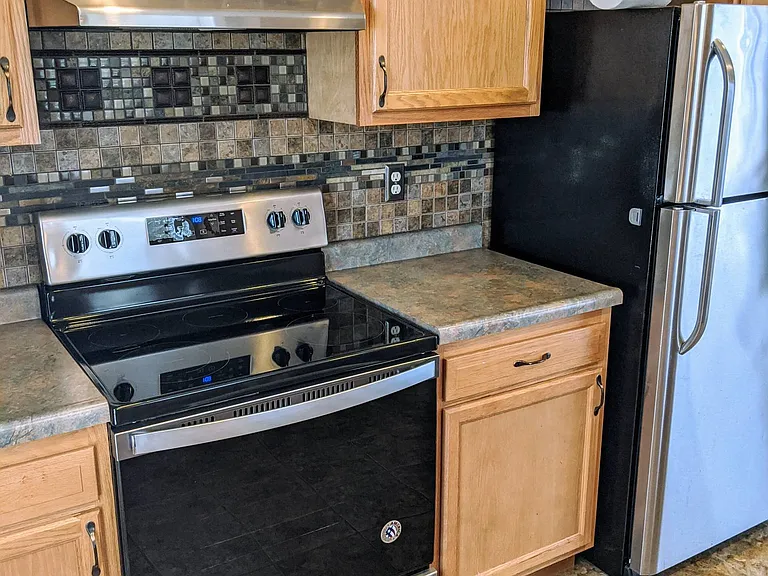 536 Metomen St — Photo 3