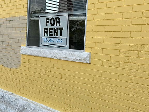 4th image of 801 N Virginia St APT 1