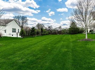 18 S Village Dr, Cazenovia, NY 13035