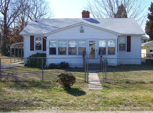 940 Bryant Ave, Colonial Beach, VA 22443