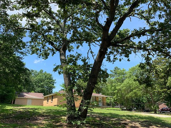3rd image of 7211 N Lake Marion Cir
