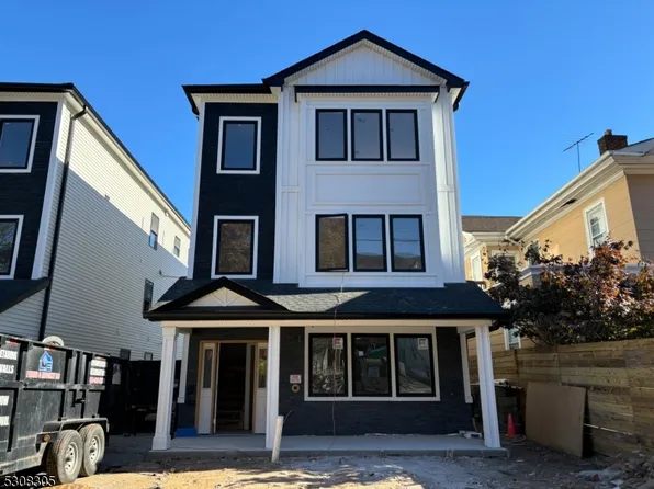 390 Cortlandt St, Belleville, NJ 07109