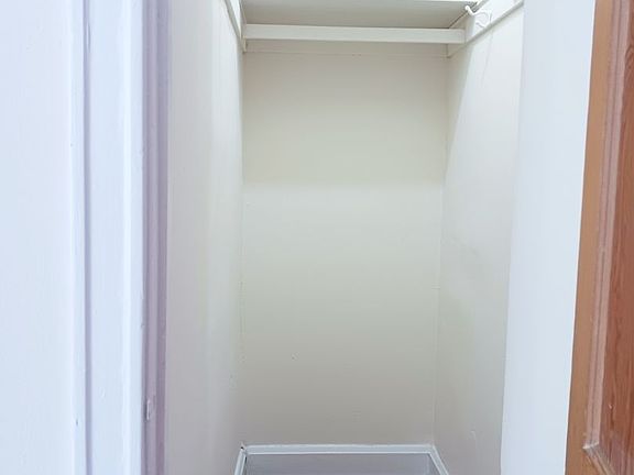 4th image of 5440 N Winthrop Ave #42-3E