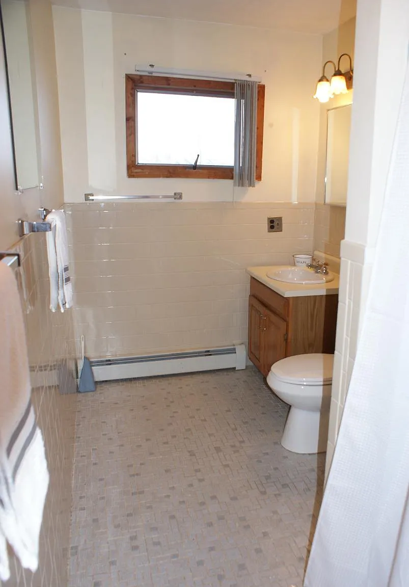 1 bed, 900 sqft, $1,400 — Photo 4